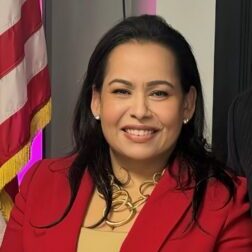 Dr. Carmen Gomez